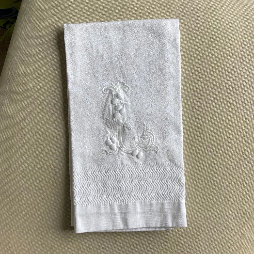 Initial Hand Towel - L BY TERESA ALECRIM